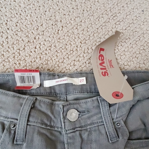 Levi's jean - Picture 2 of 3